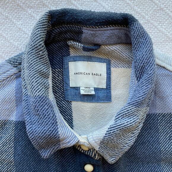 American Eagle Oversized Blue Plaid Flannel Shacket Shirt Snap Front Women Small - Picture 6 of 10